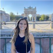 Profesora de inglés que imparte clases a todas las edades y de todos los niveles